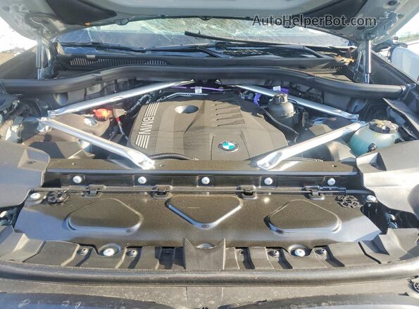 5UX23EM04T9202653 2026 BMW X7 Gray უკანა სალონის ხედი