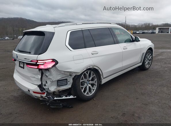 5UX23EM05S9Z99591 2025 BMW X7 White Հետևի աջ