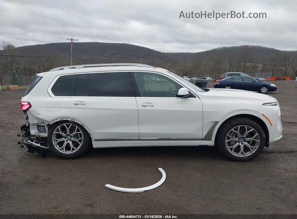 5UX23EM05S9Z99591 2025 BMW X7 White Սալոնի հետևի տեսք
