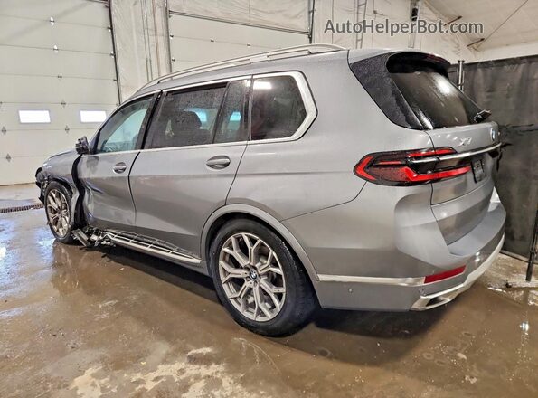 5UX23EM05T9293402 2026 BMW X7 Серый Задняя левая четверть