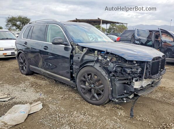 5UX23EM07S9Z37299 2025 BMW X7 Black Przód prawy