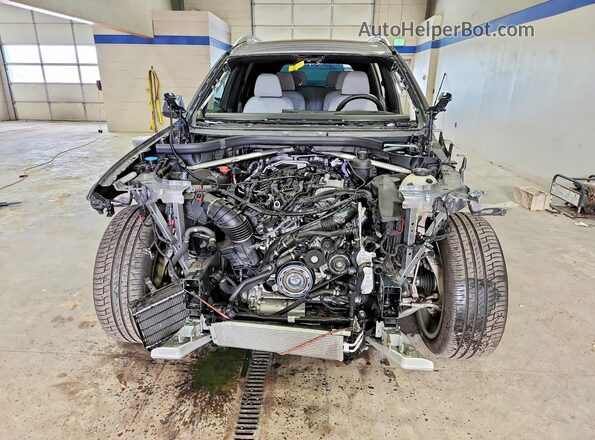 5UX23EM07S9Z89841 2025 BMW X7 Серебряный Вид спереди