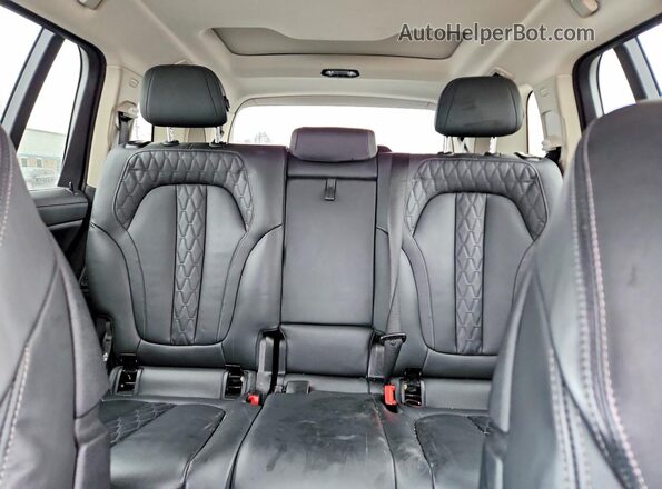 5UX23EM09R9S70570 2024 BMW X7 Blue 