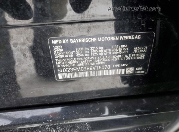 5UX23EM09R9V16078 2024 BMW X7 Black 