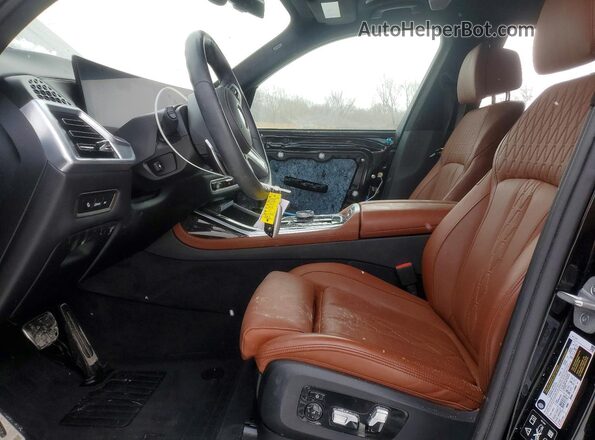 5UX23EM09R9V16078 2024 BMW X7 Black 