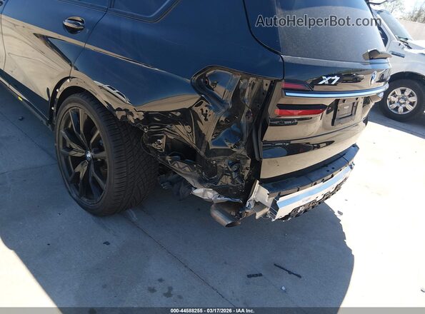 5UX23EM0XP9R36218 2023 BMW X7 Black Widok z przodu
