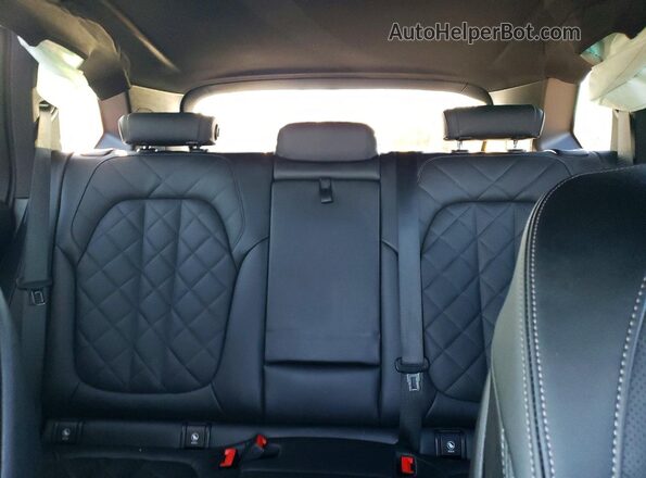 5UX23EU04T9028910 2026 BMW X5 Black უკანა სავარძლების ხედი