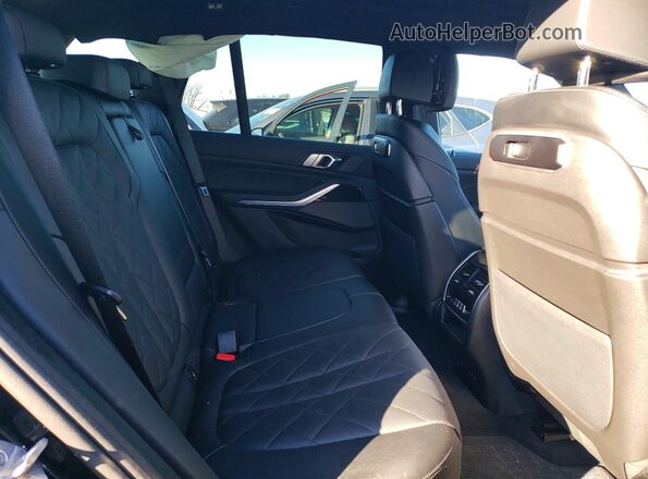 5UX23EU04T9028910 2026 BMW X5 Black უკანა სალონის ხედი