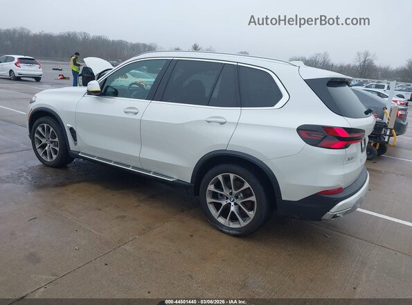 5UX23EU05R9W11205 2024 BMW X5 White Tył lewy