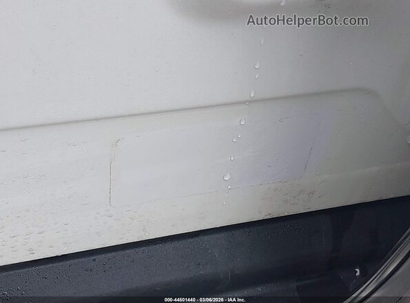 5UX23EU05R9W11205 2024 BMW X5 White 