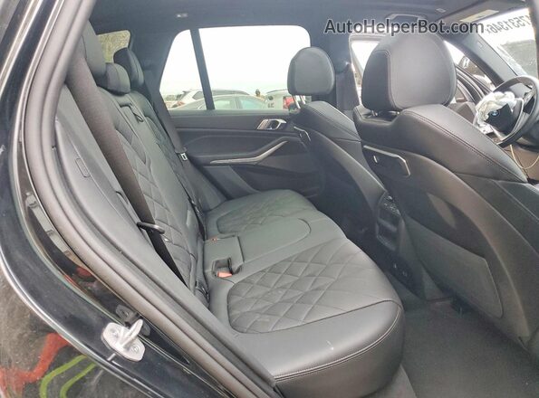 5UX23EU05T9048583 2026 BMW X5 Gray Rear seats view