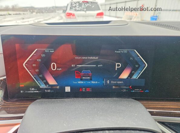 5UX23EU07R9V74397 2024 BMW X5 Purple ხელსაწყოთა პანელის ხედი