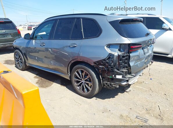 5UX23EU09R9S34412 2024 BMW X5 Gray Trasero izquierdo