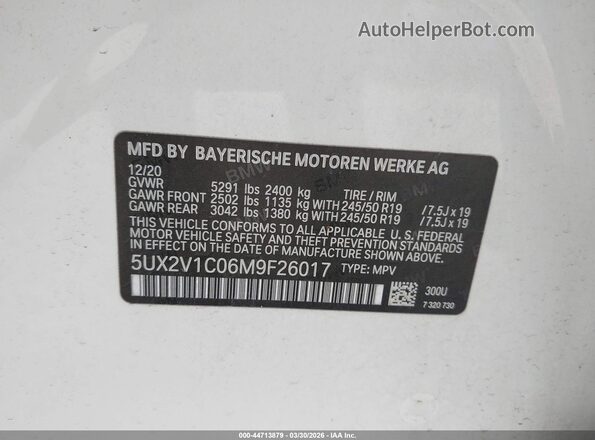 5UX2V1C06M9F26017 2021 BMW X4 White Շարժիչի բաժամունքի տեսք