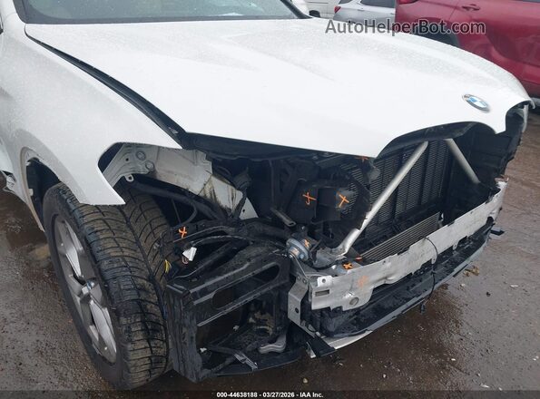 5UX2V1C06M9H19137 2021 BMW X4 White 