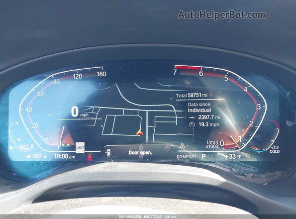 5UX2V1C06M9H37203 2021 BMW X4 White Вид задніх сидінь