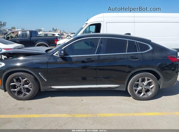 5UX2V1C08M9F13754 2021 BMW X4 Black Սալոնի 360 աստիճան տեսք