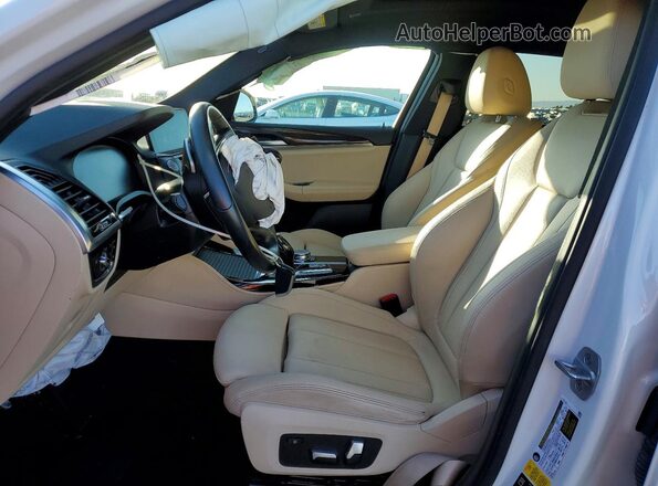 5UX2V1C09M9G15077 2021 BMW X4 White Front interior view