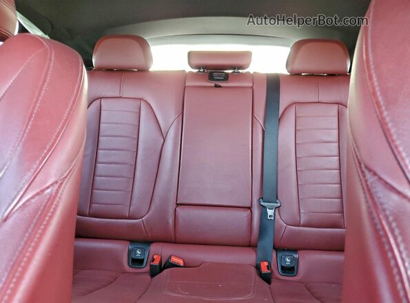5UX2V1C0XM9F38221 2021 BMW X4 White Vista de los asientos traseros