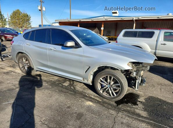 5UX2V5C03L9B17804 2020 BMW X4 Silver Przód prawy