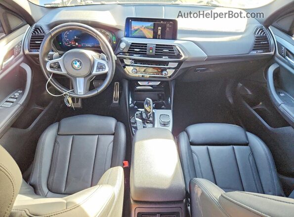 5UX2V5C03L9B17804 2020 BMW X4 Silver Widok deski rozdzielczej