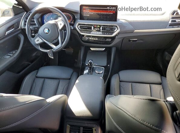 5UX33DT01P9P09757 2023 BMW X4 Black Vista del salpicadero