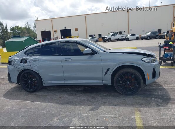 5UX33DT01R9X29946 2024 BMW X4 Gray Vista del cuadro de instrumentos