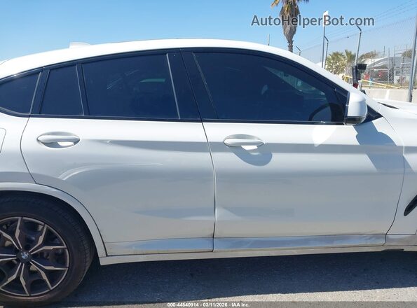 5UX33DT02P9R99684 2023 BMW X4 Белый 