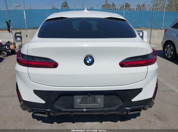 5UX33DT02P9R99684 2023 BMW X4 Белый 