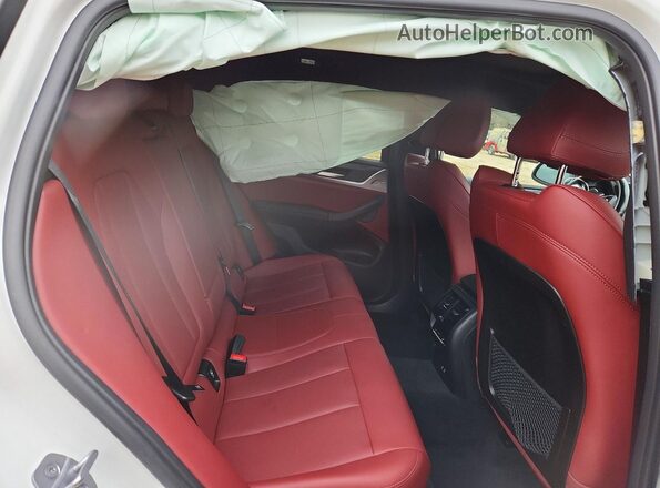 5UX33DT04P9S68934 2023 BMW X4 White Вид задньої частини салону