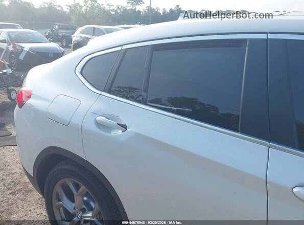 5UX33DT0XR9X21070 2024 BMW X4 Белый Вид спереди