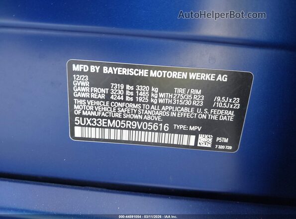 5UX33EM05R9V05616 2024 BMW X7 Blue Вид підкапотного простору