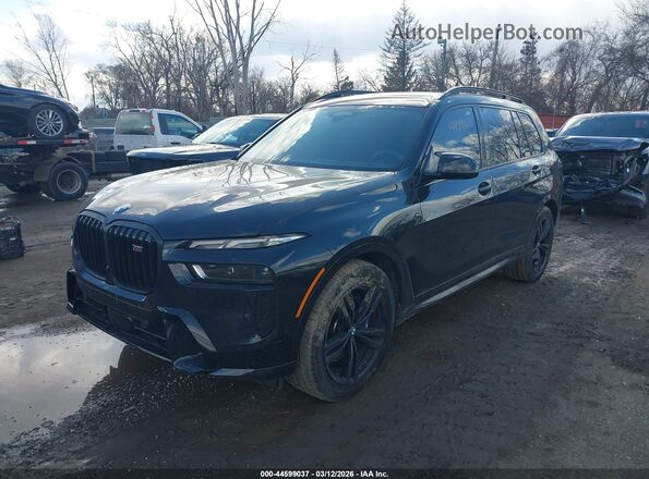 5UX33EM0XS9W22906 2025 BMW X7 Black Vista tres cuartos delantera izquierda