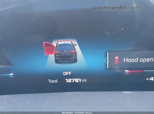 5UX33EM0XS9W22906 2025 BMW X7 Black Vista de los asientos traseros