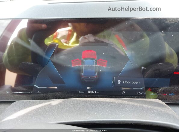 5UX33EX03S9Z90744 2025 BMW X6 Черный Панорамный вид салона 360°