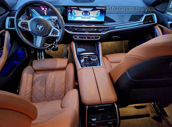 5UX33EX05R9S57900 2024 BMW X6 Черный Вид панели приборов