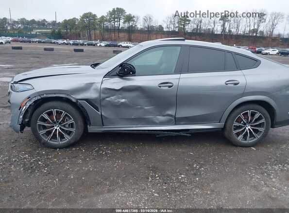 5UX33EX09S9Z28233 2025 BMW X6 Gray უკანა სალონის ხედი