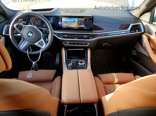 5UX33EX0XT9252926 2026 BMW X6 Black Вид панелі приладів