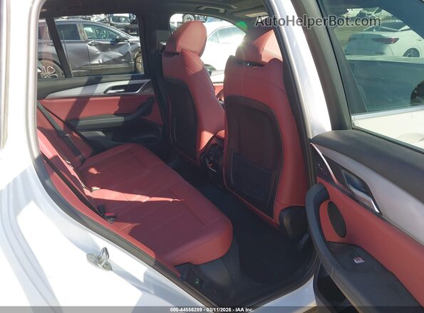 5UX43DP03N9L00123 2022 BMW X3 White Вид наклейки з VIN-кодом