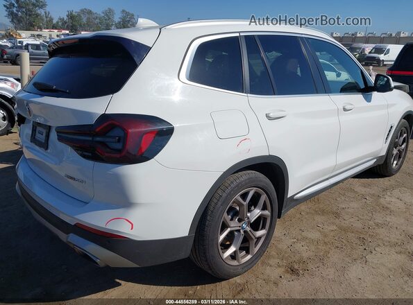 5UX43DP03N9L00123 2022 BMW X3 White Задня права чверть