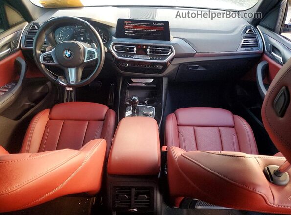 5UX43DP05N9J15863 2022 BMW X3 White Առջևի վահանակի տեսք