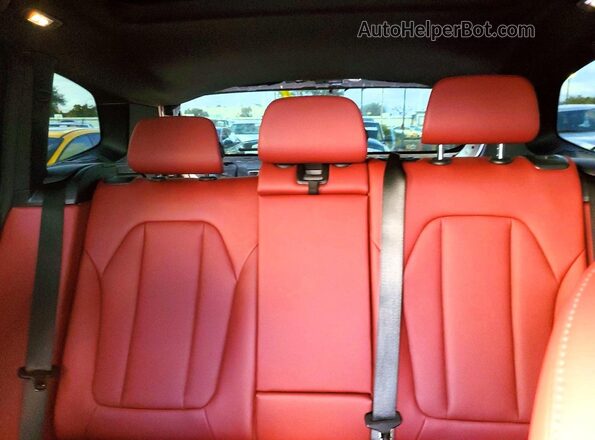 5UX43DP05N9J15863 2022 BMW X3 White Հետևի նստատեղերի տեսք