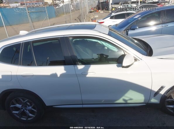 5UX43DP0XR9U43771 2024 BMW X3 White Вид щитка приладів