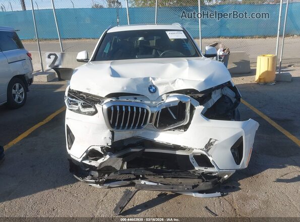 5UX43DP0XR9U43771 2024 BMW X3 White Вид панелі приладів