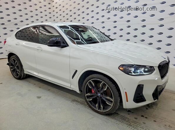 5UX43DT05S9Y09647 2025 BMW X4 White Front right