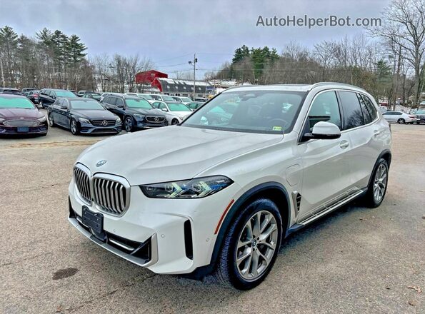 5UX43EU00S9Y02982 2025 BMW X5 White Rear right