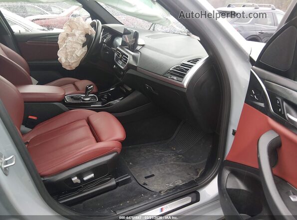 5UX53DP06N9J07596 2022 BMW X3 Серый Вид салона спереди
