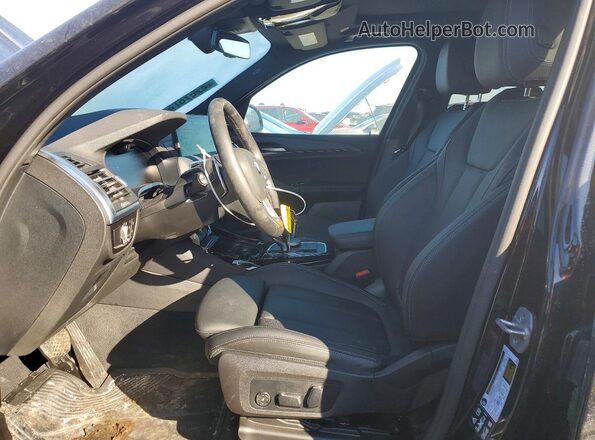 5UX53DP07R9V73897 2024 BMW X3 Black Вид салону спереду