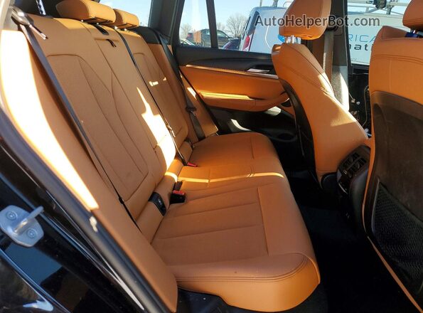 5UX53DP09N9N04980 2022 BMW X3 Black უკანა სალონის ხედი