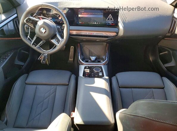 5UX53GP06S9099187 2025 BMW X3 Gray Առջևի վահանակի տեսք